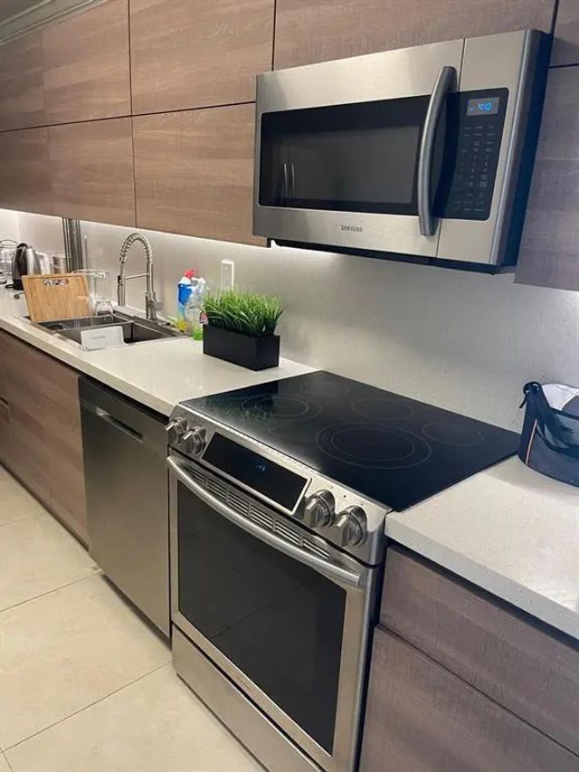 2 of 39 - 3000 S Ocean Drive #302, Hollywood, FL
