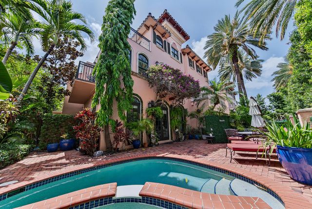 4 of 36 - 31 Se 10th Avenue, Fort Lauderdale, FL