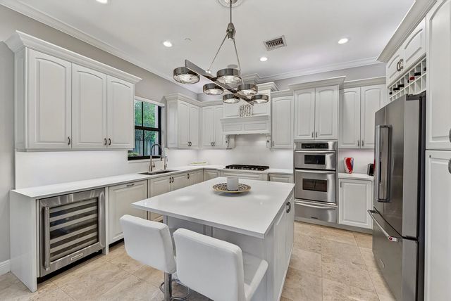 5 of 36 - 31 Se 10th Avenue, Fort Lauderdale, FL