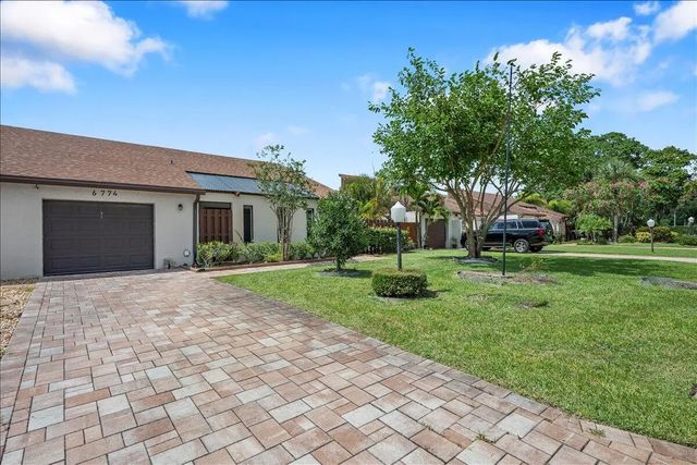 6774 Wheaton Lane, Lake Worth