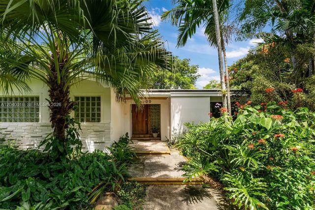 11100 Sw 67th Avenue, Pinecrest