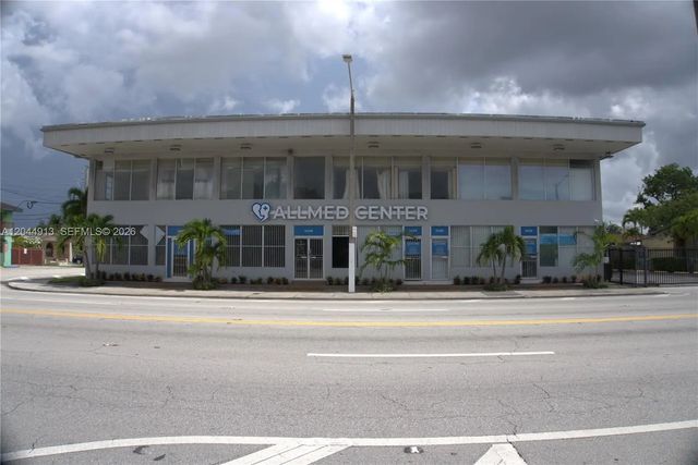 2433 Nw 7th Street, Miami