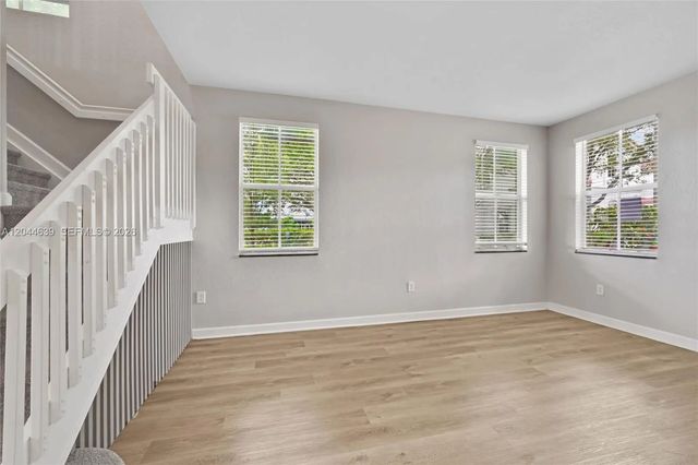 5 of 33 - 10709 Nw 81st Lane, Doral, FL