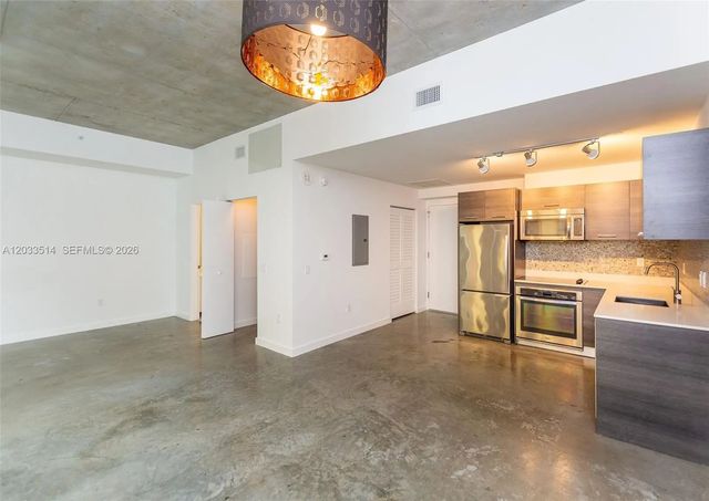 4 of 85 - 151 Se 1st Street #807, Miami, FL