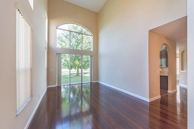 5 of 54 - 6027 Arlington Way, Fort Pierce, FL