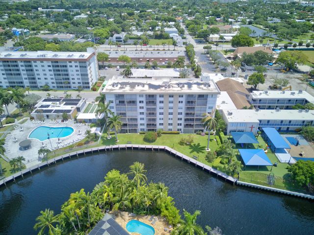 2 of 43 - 3010 Ne 16th Avenue #502, Oakland Park, FL