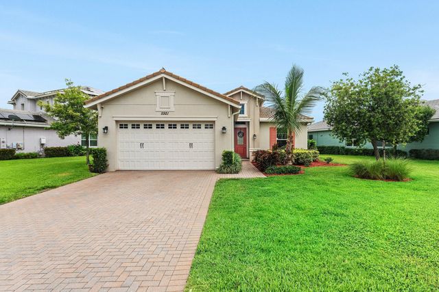5921 Switchgrass Lane, The Acreage