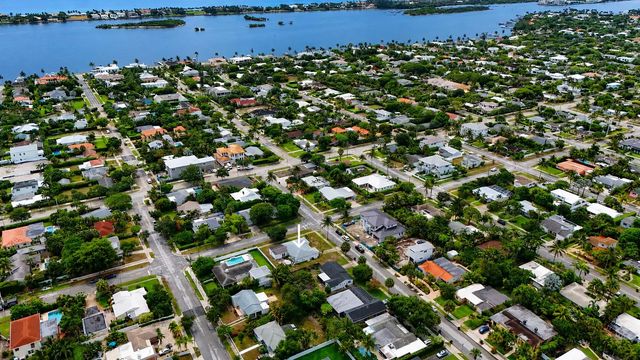 4 of 9 - 325 Franklin Road, West Palm Beach, FL