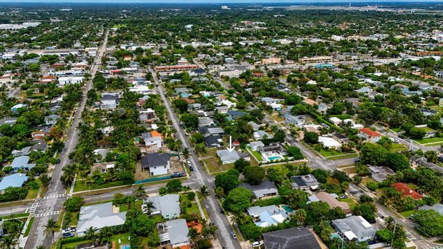 5 of 9 - 325 Franklin Road, West Palm Beach, FL