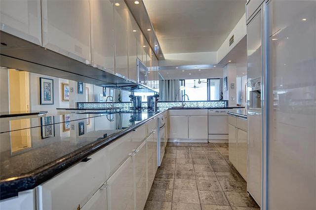 5 of 34 - 520 N Ocean Boulevard #13, Pompano Beach, FL