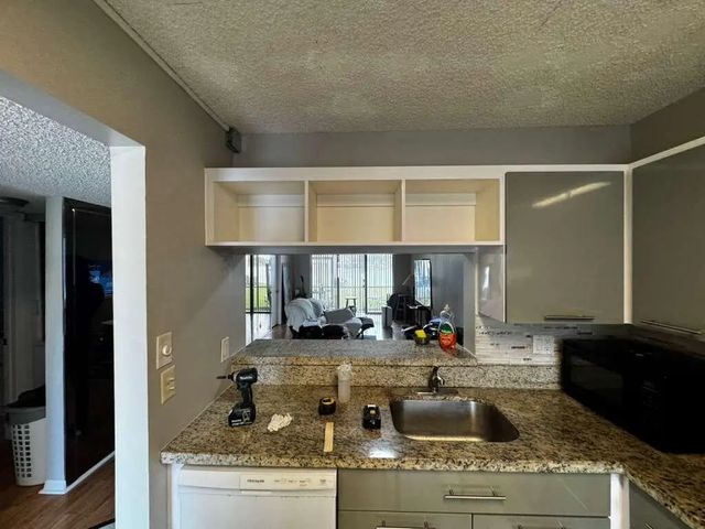 5 of 34 - 11318 Taft Street, Pembroke Pines, FL