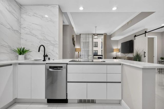 5 of 41 - 701 S Olive Avenue #1205, West Palm Beach, FL