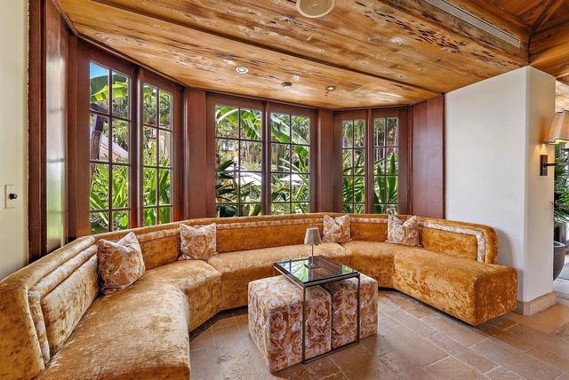 5 of 25 - 301 Australian Avenue #301, Palm Beach, FL
