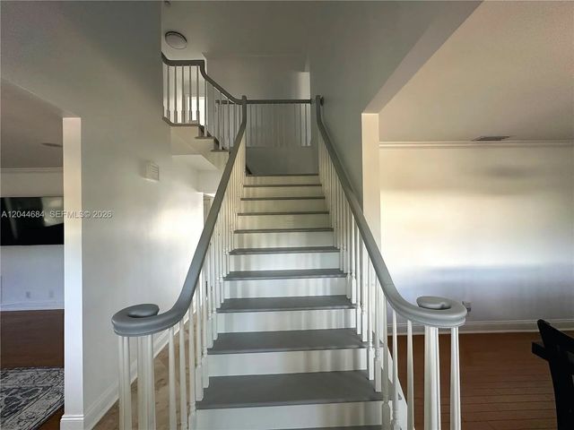 4 of 40 - 2445 Se 8th Street, Pompano Beach, FL