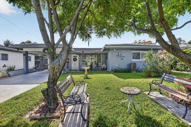 3 of 39 - 4760 Ne 5th Avenue, Oakland Park, FL