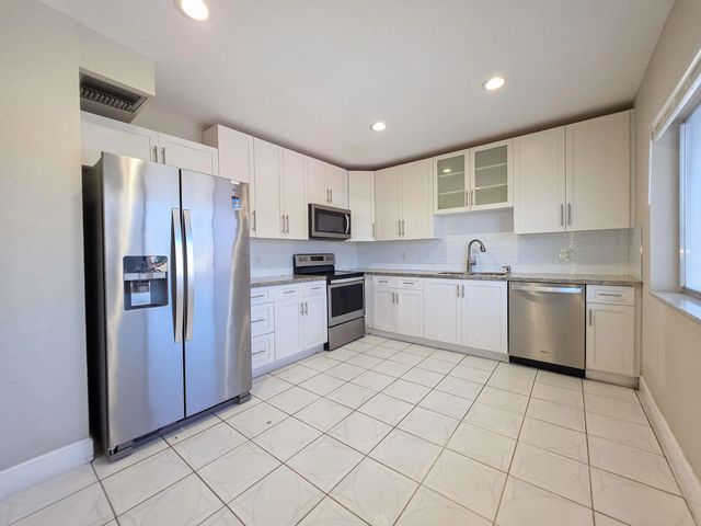 6289 Lear Drive #203, Lake Worth