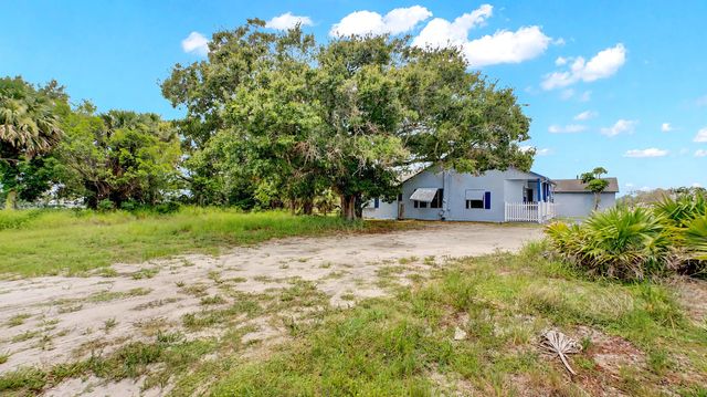 4 of 5 - 312 Se M.l.k. Jr Boulevard, Stuart, FL