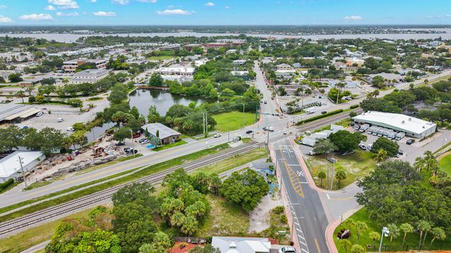 5 of 5 - 312 Se M.l.k. Jr Boulevard, Stuart, FL