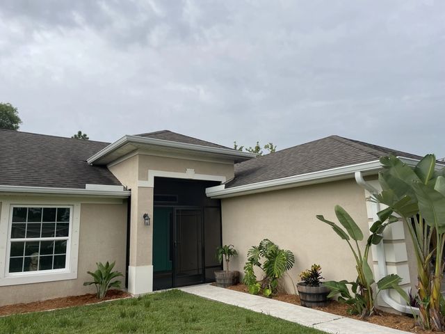 150 Sw De Gouvea Terrace, 