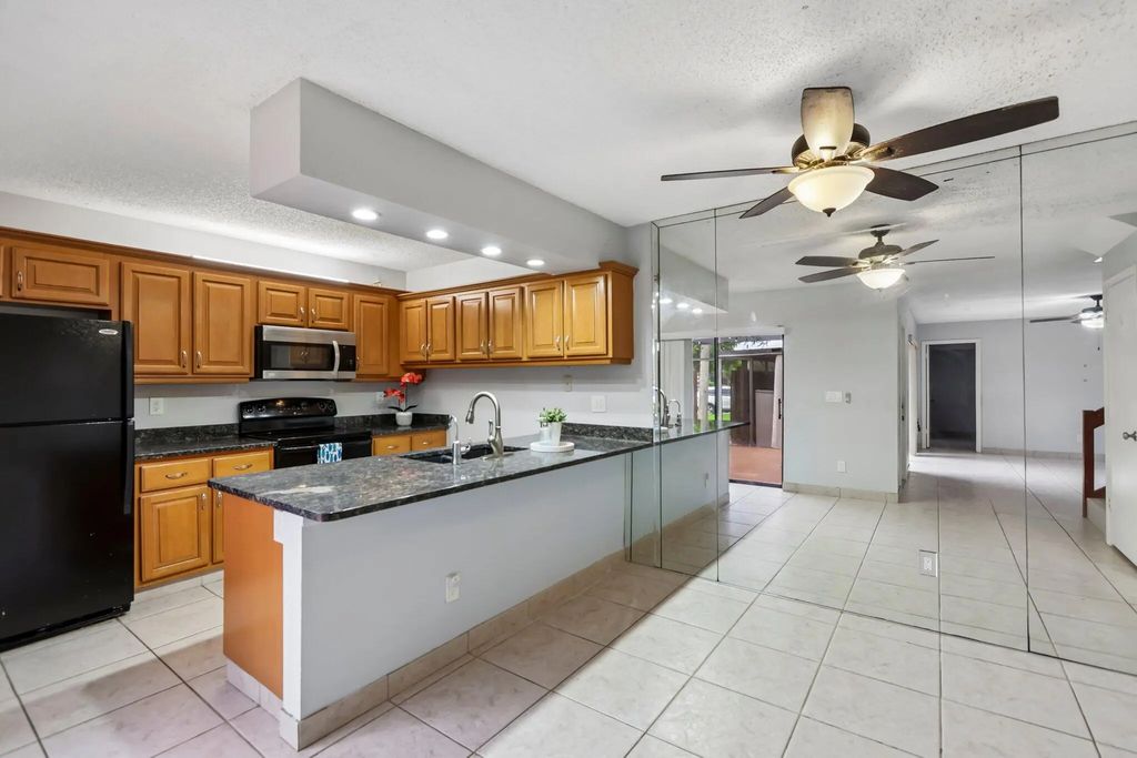 1176 Sw 118th Terrace, Davie