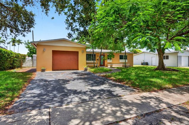 7151 Sw 5th Court, Pembroke Pines