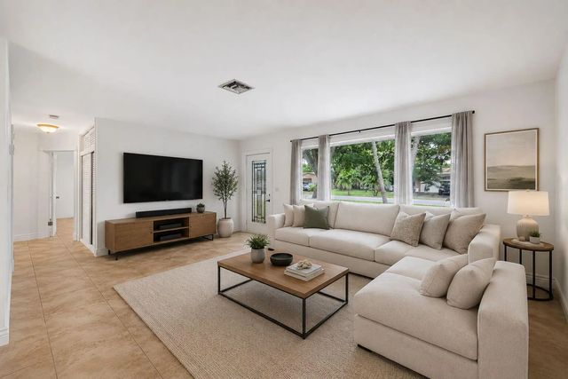 4 of 40 - 7151 Sw 5th Court, Pembroke Pines, FL