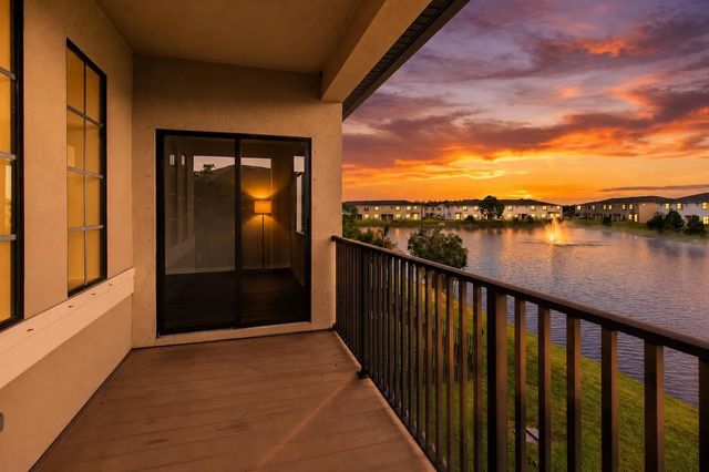 2 of 47 - 5021 Nw Coventry Circle, Port St. Lucie, FL