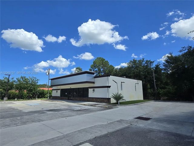 5 of 13 - 8801 20th Street, Vero Beach, FL