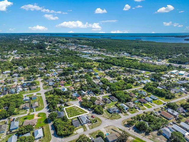 5 of 6 - 1325 2nd Road Sw, Vero Beach, FL