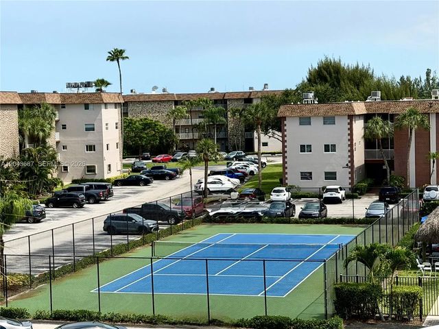 8101 Sw 24th Court #405, Davie