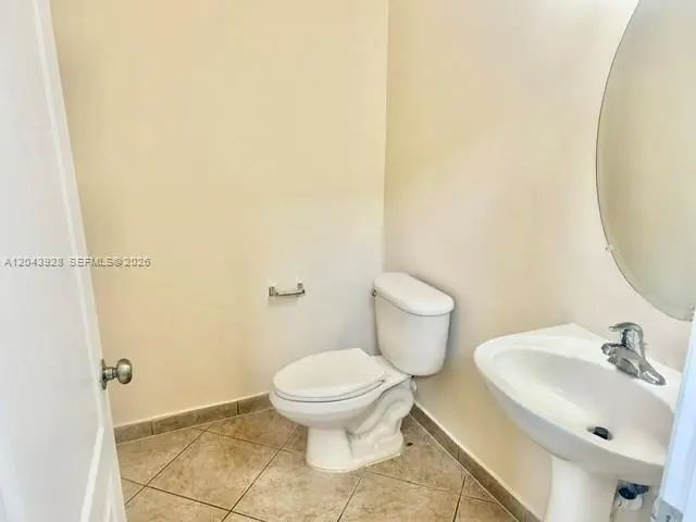 5 of 40 - 946 Nw 206th Street, Miami Gardens, FL
