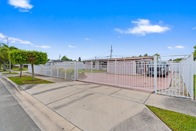 2 of 51 - 6160 W 14th Avenue, Hialeah, FL
