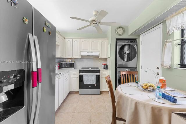 1800 W 54th Street #209, Hialeah