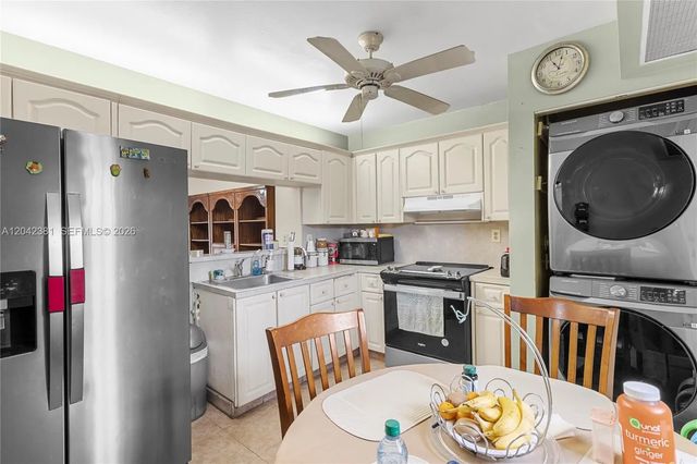 3 of 29 - 1800 W 54th Street #209, Hialeah, FL