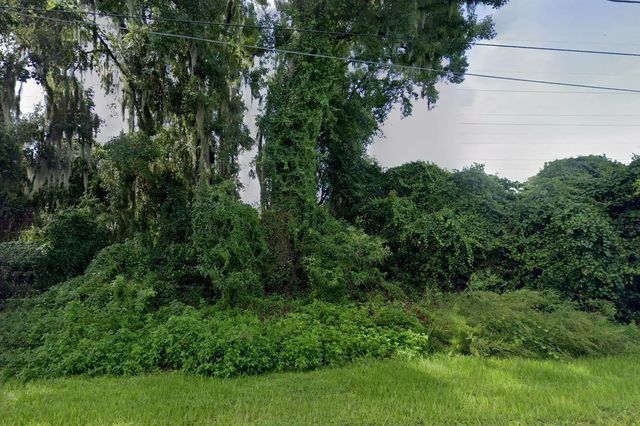 268 Toms Road, Debary