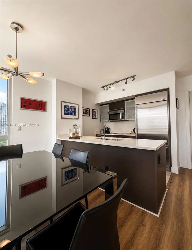 5 of 14 - 55 Se 6th Street #2802, Miami, FL