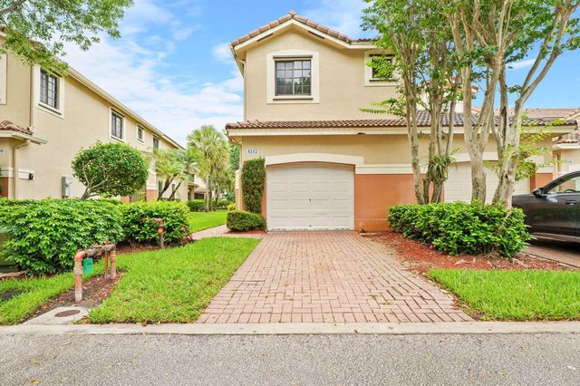 4212 Vineyard Circle, Weston