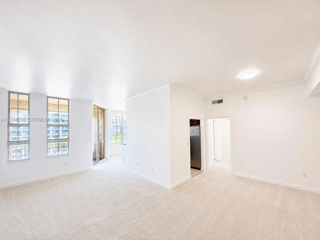 2 of 26 - 3001 Ne 185th Street #515, Aventura, FL