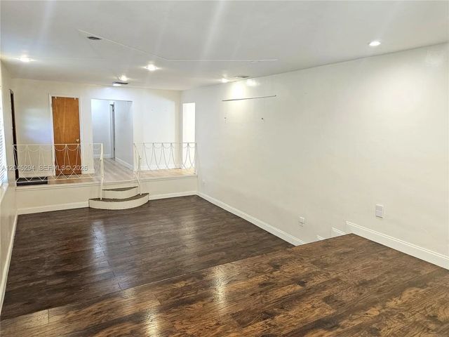 4 of 31 - 10521 Sw 125th Street, Miami, FL