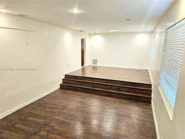 5 of 31 - 10521 Sw 125th Street, Miami, FL
