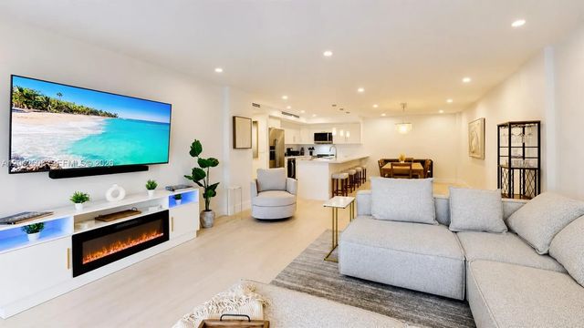 177 Ocean Lane Drive #213, Key Biscayne