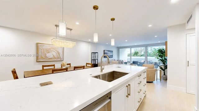 5 of 22 - 177 Ocean Lane Drive #213, Key Biscayne, FL