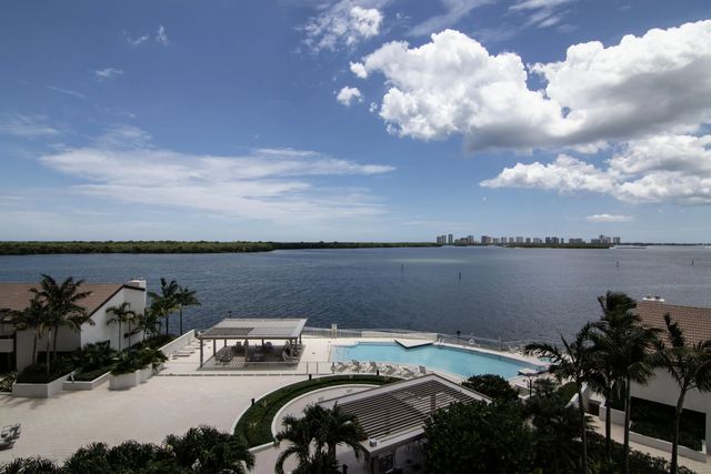 3 of 23 - 100 Lakeshore Drive #458, North Palm Beach, FL