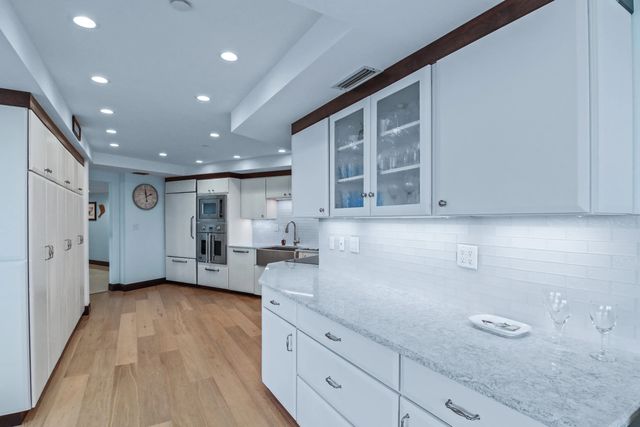 4 of 23 - 100 Lakeshore Drive #458, North Palm Beach, FL