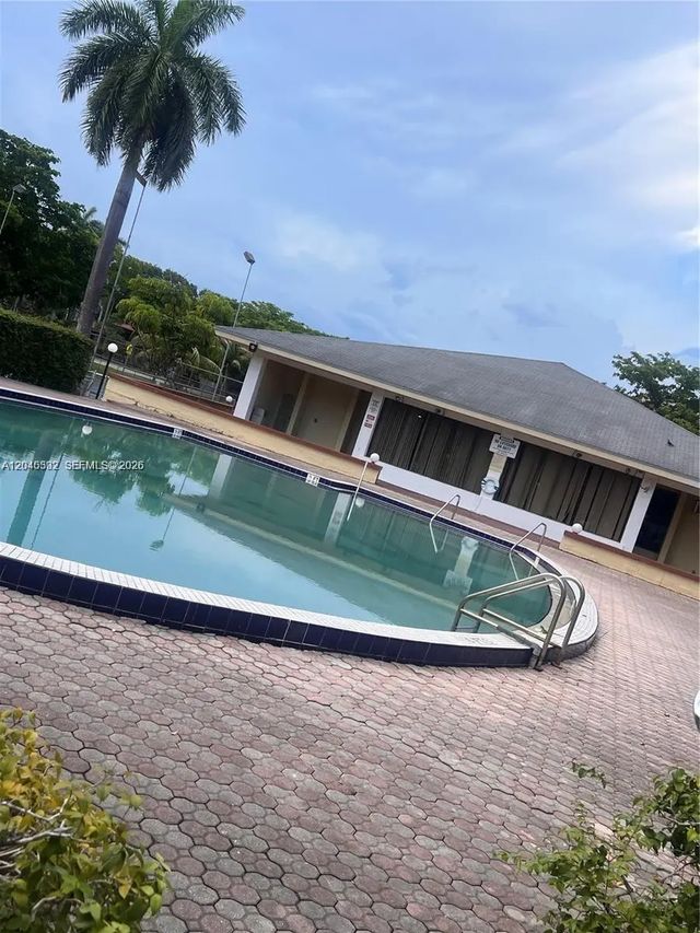 2 of 2 - 11905 Ne 2nd Avenue #c107, North Miami, FL