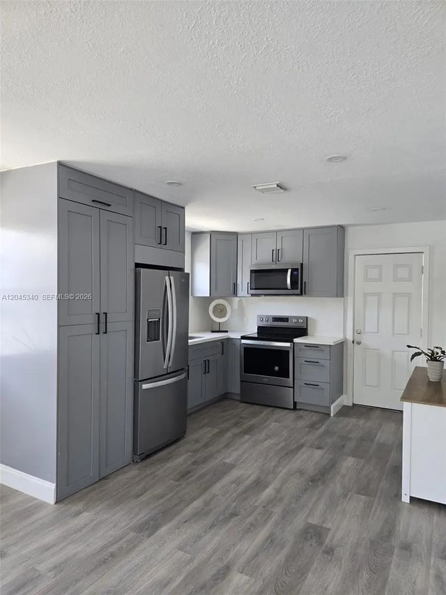 4 of 26 - 719 21st Street, West Palm Beach, FL
