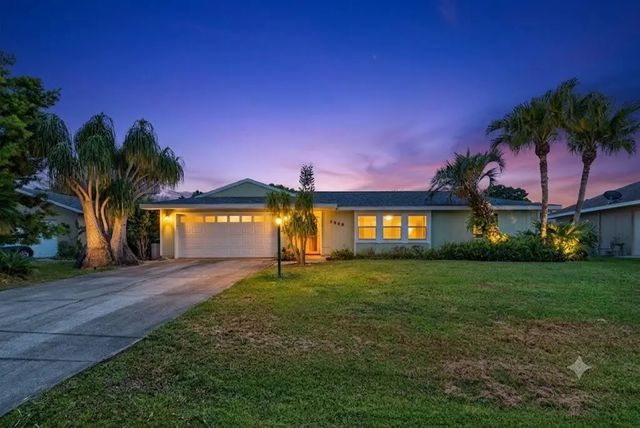 1556 Se Sinbad Avenue, Port St. Lucie