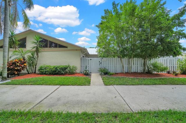 8850 Ranta Court #d, Boynton Beach