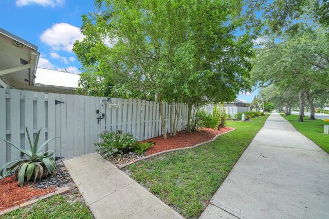 3 of 25 - 8850 Ranta Court #d, Boynton Beach, FL