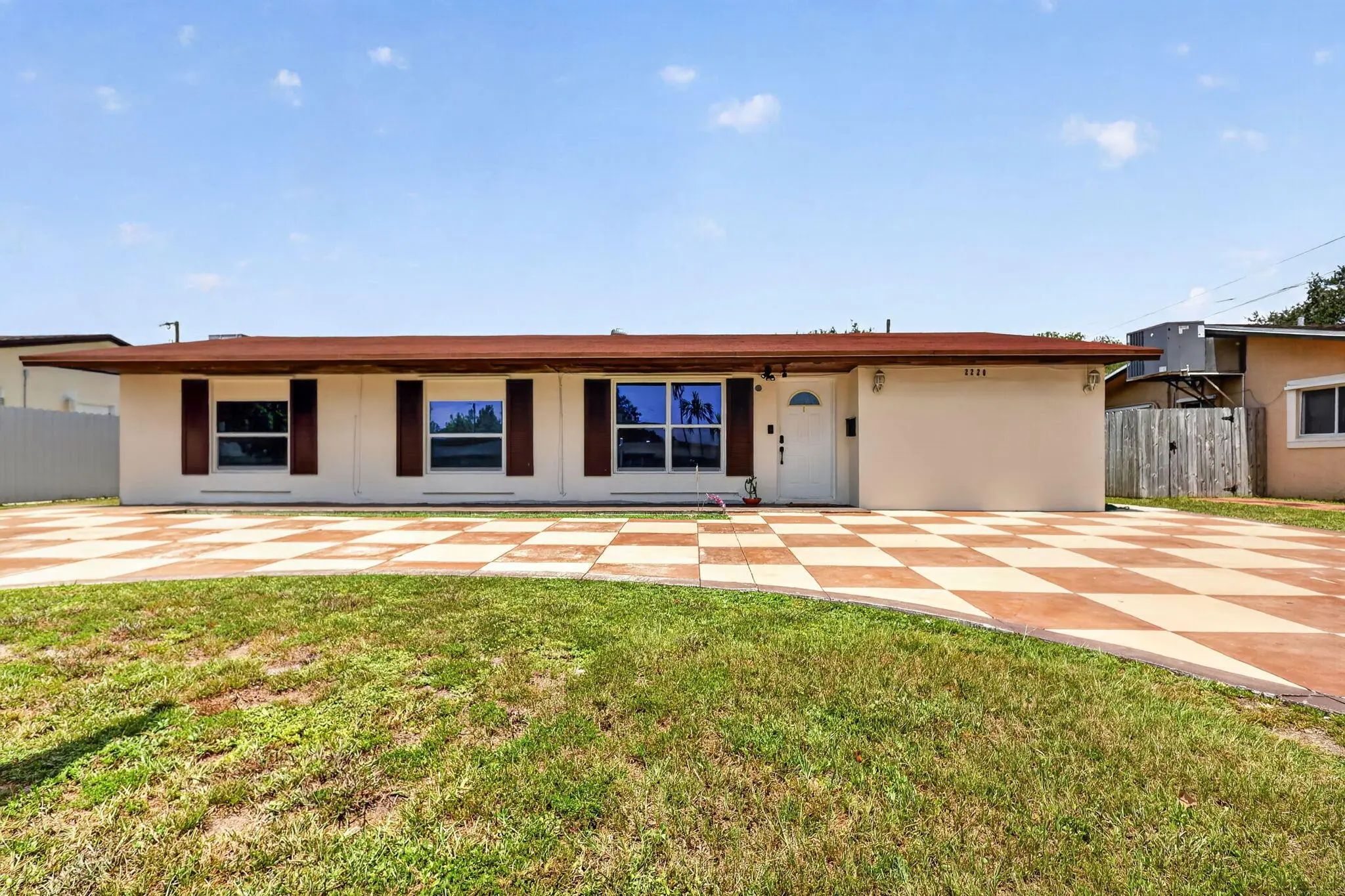 2220 N 47th Avenue, Hollywood